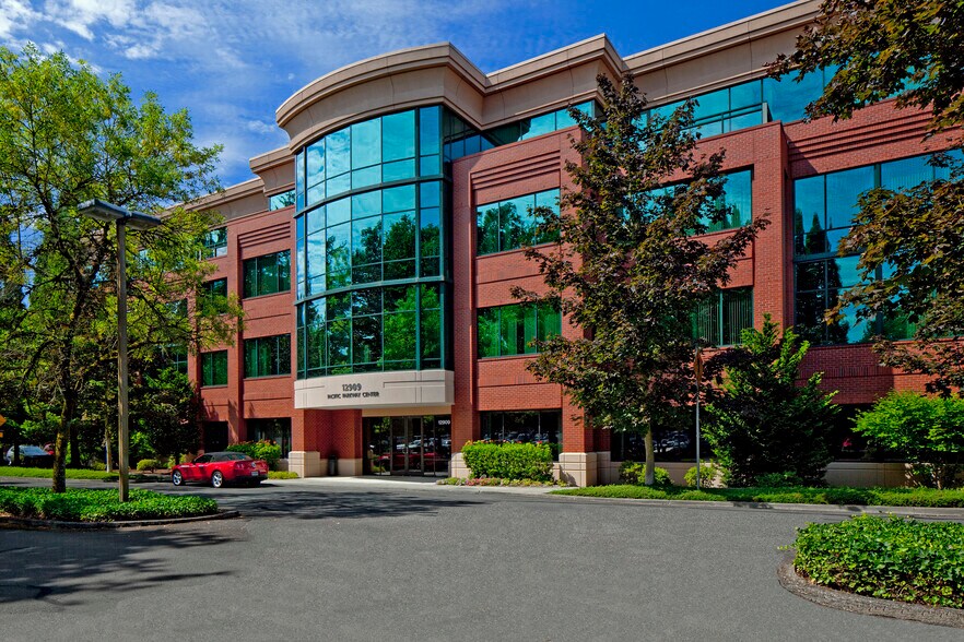 More Photos Of 12909 SW 68th Pky, Tigard Unknown For Lease