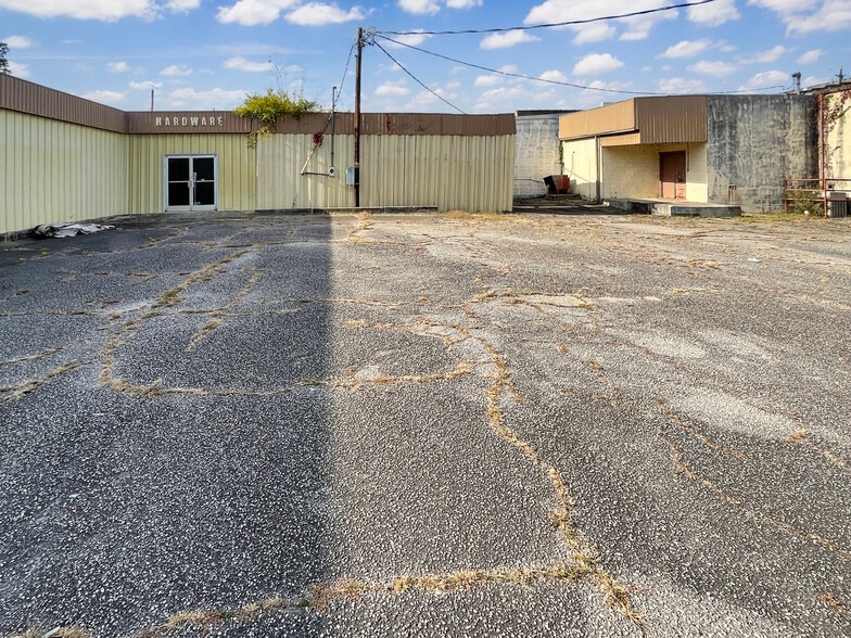 More Photos Of 120 Ash St, Spring Hope Storefront Retail Office For Sale