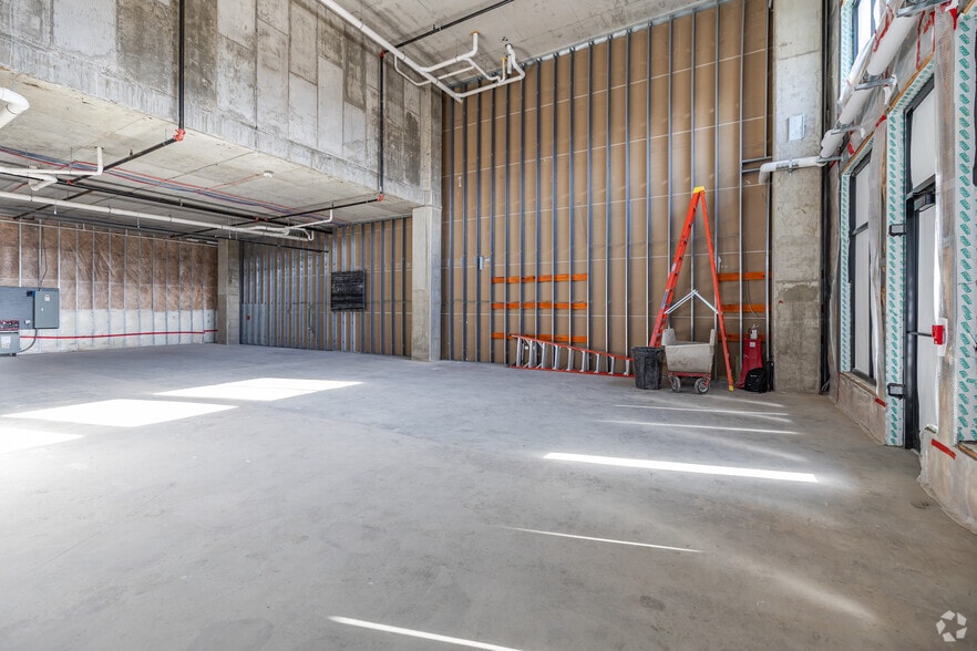 More Photos Of 20400 W Bluemound Rd, Brookfield Unknown For Lease