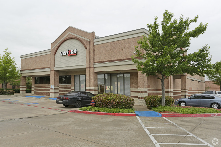 Primary Photo Of 7835 N MacArthur Blvd, Irving General Retail For Lease