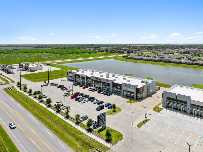 More Photos Of 1636 Minonite Rd, Rosenberg Storefront Retail Office For Sale