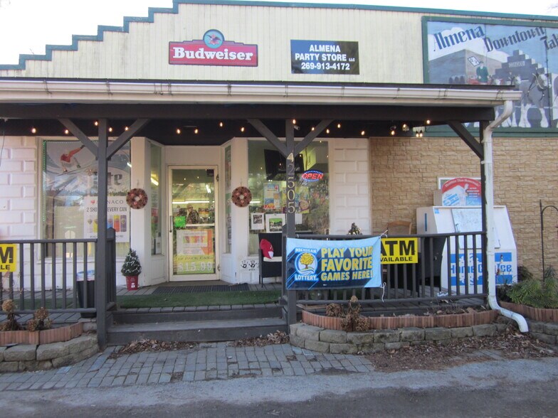 Primary Photo Of 42505 County Road 653, Paw Paw Convenience Store For Sale