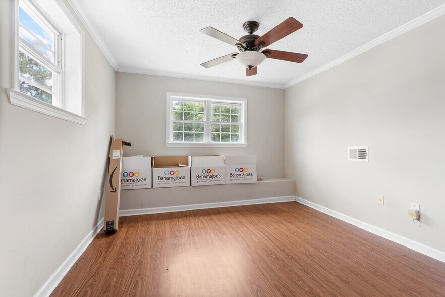 More Photos Of 5757 Ogeechee Rd, Savannah Flex For Lease