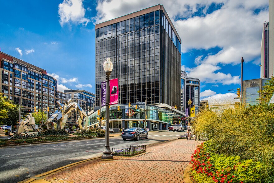 Primary Photo Of 1500 Wilson Blvd, Arlington Office For Lease