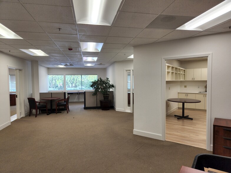 More Photos Of 350 Ignacio Blvd, Novato Office For Sale
