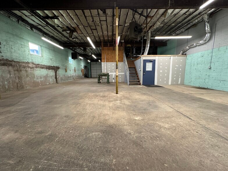 More Photos Of 50 Sheridan St, Stratford Manufacturing For Sale