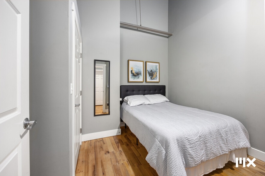 More Photos Of 139 Pearl St NW, Grand Rapids Multifamily For Sale