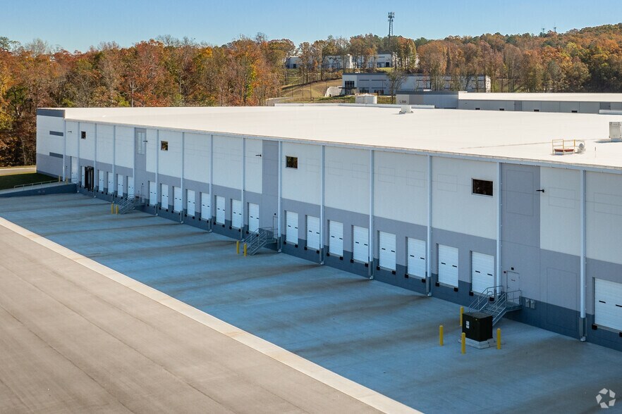 More Photos Of 1050 Douglas Hills Rd, Lithia Springs Unknown For Lease