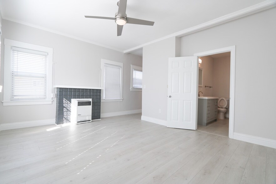 More Photos Of 328 W 8th St, Long Beach Apartments For Sale