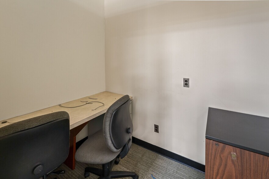 More Photos Of 903 Boulevard Route 50, Mays Landing Bank For Sale