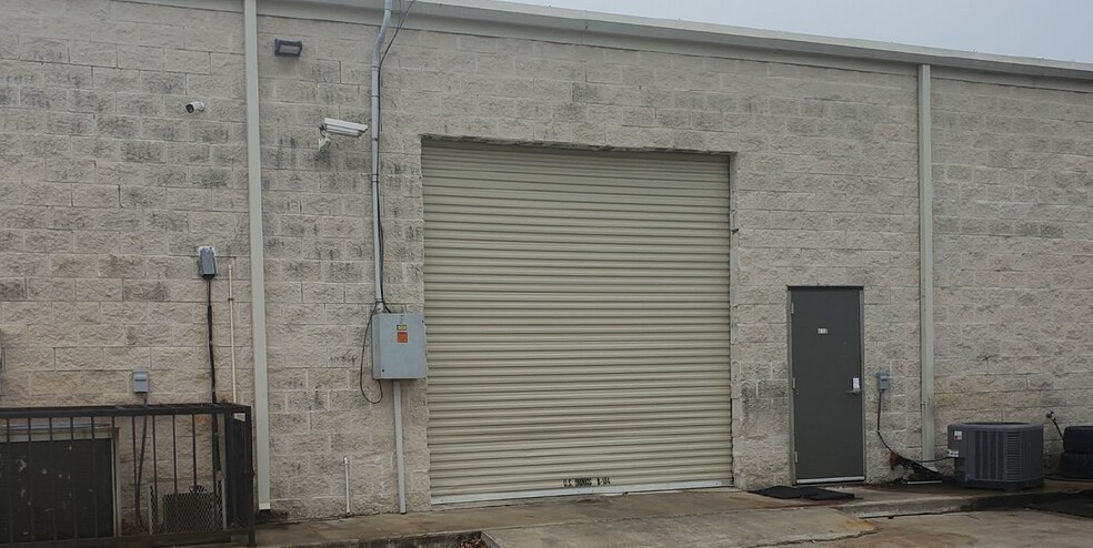More Photos Of 11755 W Little York Rd, Houston Industrial For Lease