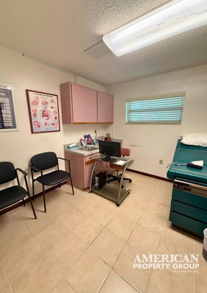 More Photos Of 203 3rd Ave, Bradenton Medical For Lease