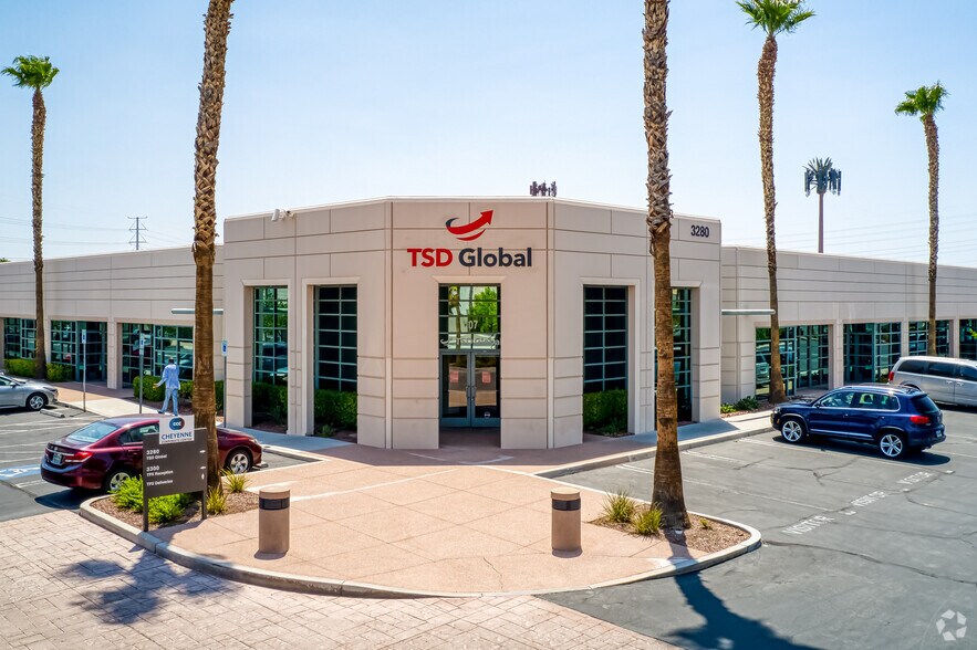 More Photos Of 7660 W Cheyenne Ave, Las Vegas Unknown For Lease