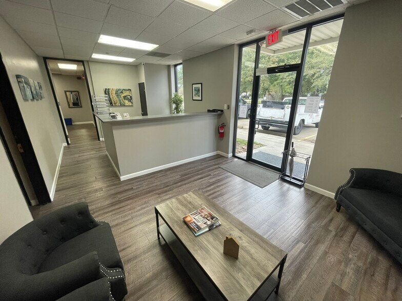 More Photos Of 10480 Grant Rd, Houston Loft Creative Space For Lease