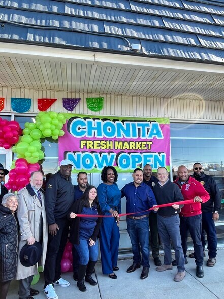 More Photos Of 19800 Torrence Ave, Lynwood Unknown For Sale