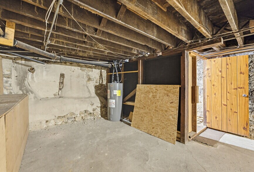 More Photos Of 309-313 W Milwaukee St, Janesville Apartments For Sale