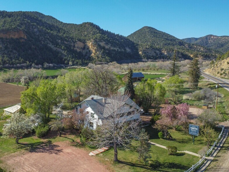 More Photos Of 295 N Main St, Glendale Hospitality For Sale