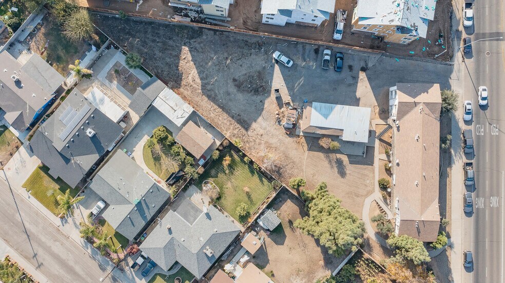 More Photos Of 655 11th St, Reedley Apartments For Sale