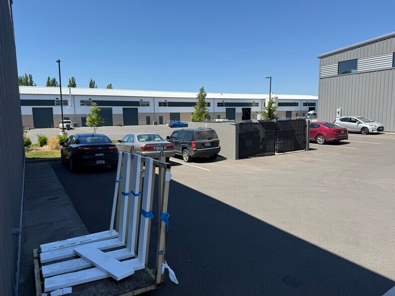 More Photos Of 4055 S Grant St, Washougal Industrial For Sale