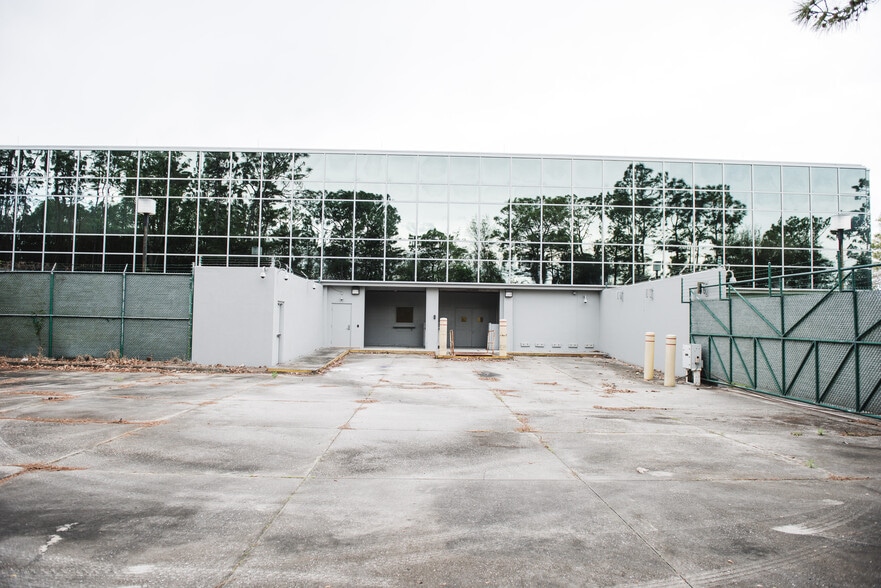 More Photos Of 707 Mendham Blvd, Orlando Office For Lease