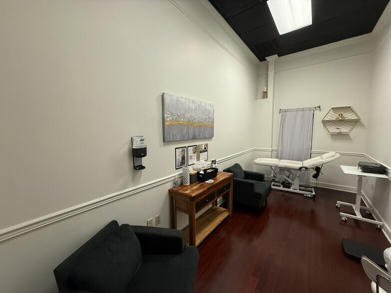 More Photos Of 4804 Highway 69 N, Northport Office For Lease