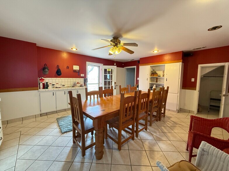 More Photos Of 8610 HWY 17, Balmorhea Specialty For Sale