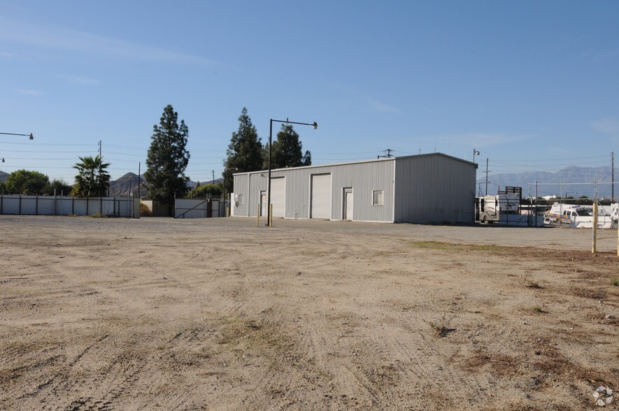 More Photos Of 2800 S Trade Ave, Colton Warehouse For Lease