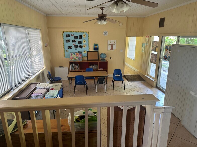 More Photos Of 408 75th St NW, Bradenton Medical For Sale