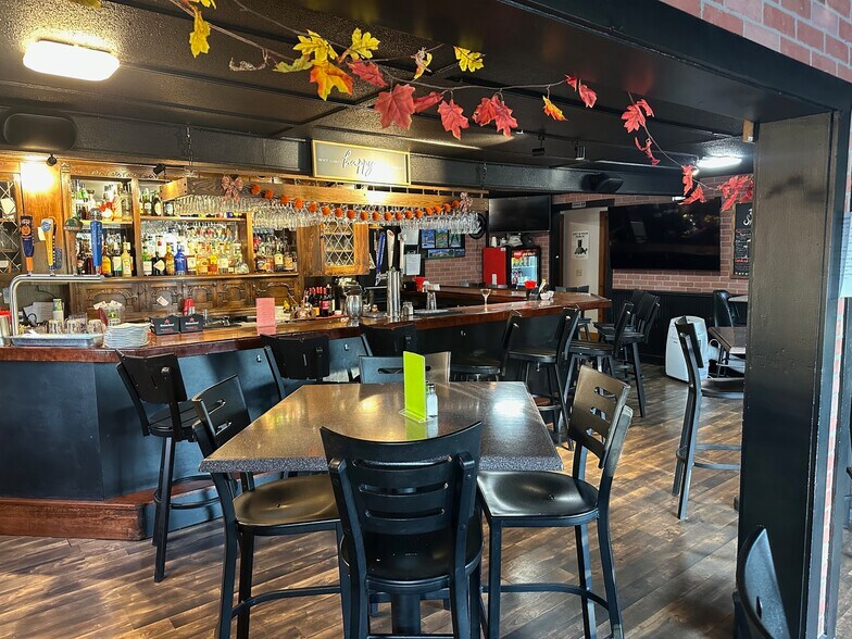 More Photos Of 131 Church St, Granville Specialty For Sale