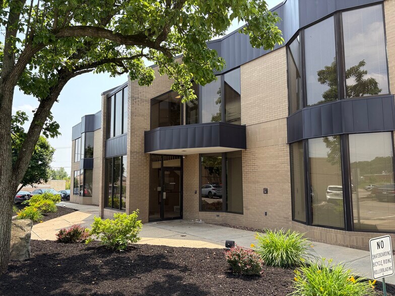 More Photos Of 20399 Route 19, Cranberry Township Office For Lease