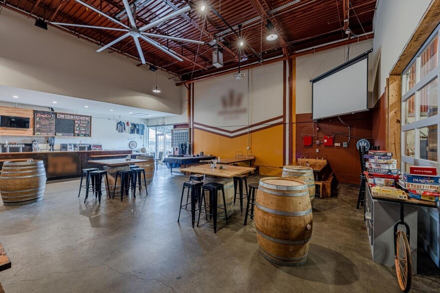 More Photos Of 507 E Calles St, Austin Loft Creative Space For Lease