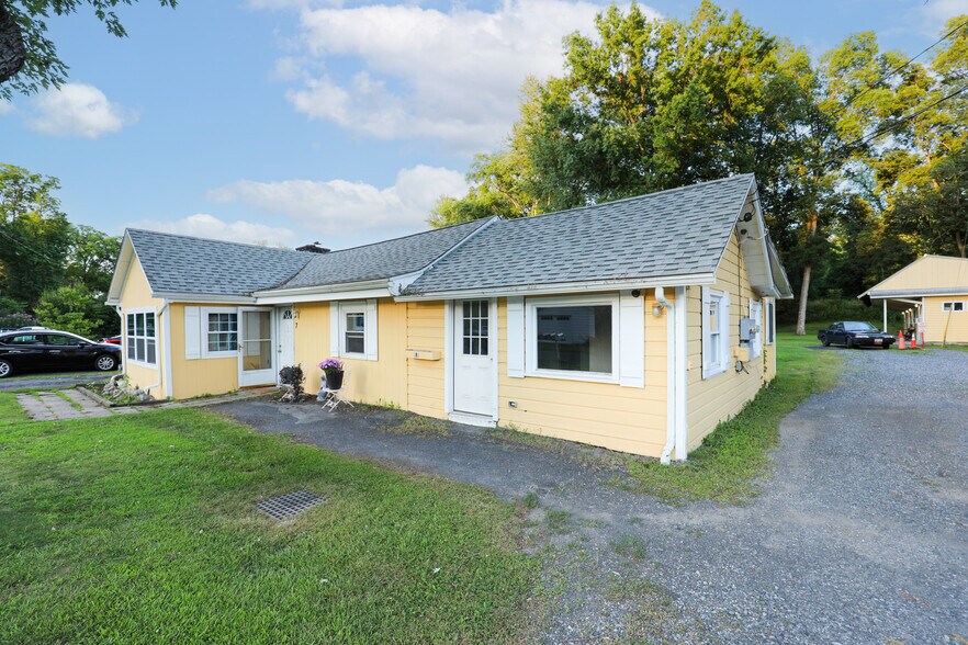 More Photos Of 181 Glenerie Blvd, Saugerties Apartments For Sale