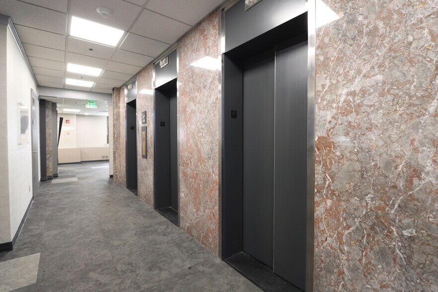 More Photos Of 116 E Berry St, Fort Wayne Office For Lease