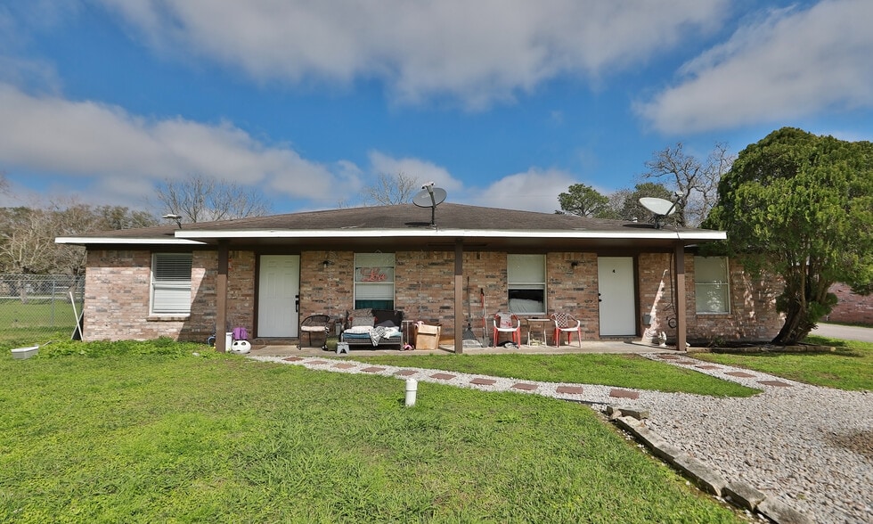 More Photos Of 14405-14411 Pine St, Santa Fe Apartments For Sale