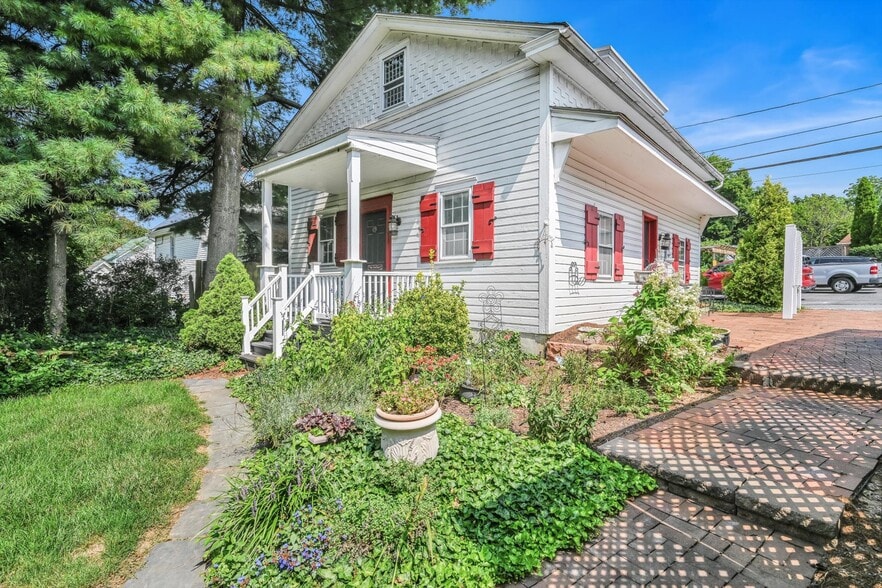 More Photos Of 301 W Main St, Ephrata Hospitality For Sale