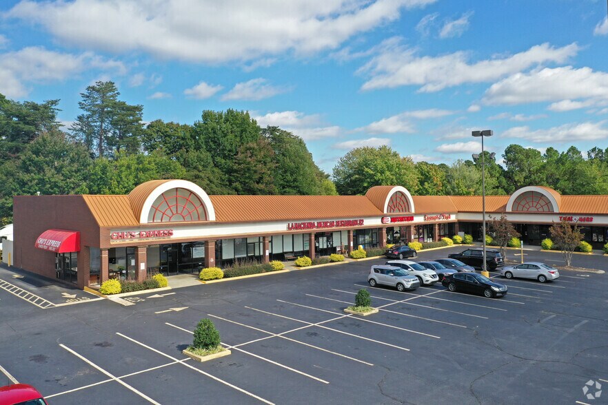 More Photos Of 1116 Eastchester Dr, High Point Unknown For Lease