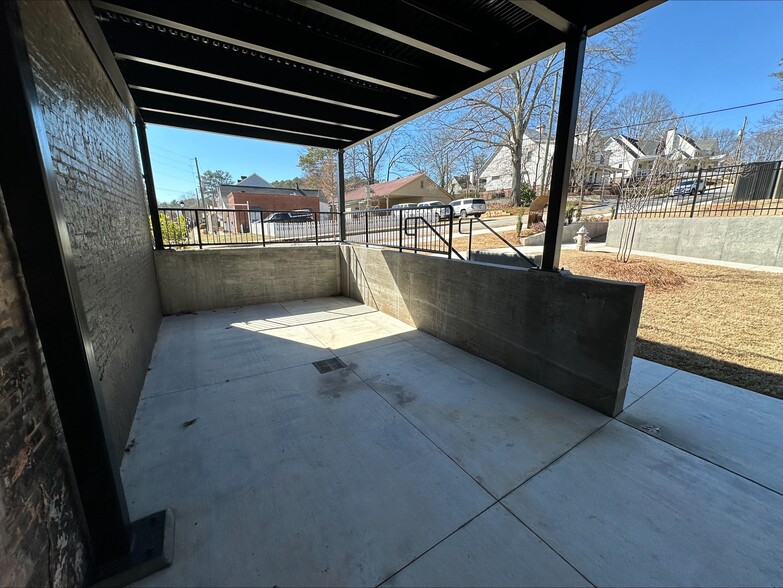 More Photos Of 597 Main St, Suwanee Storefront For Lease