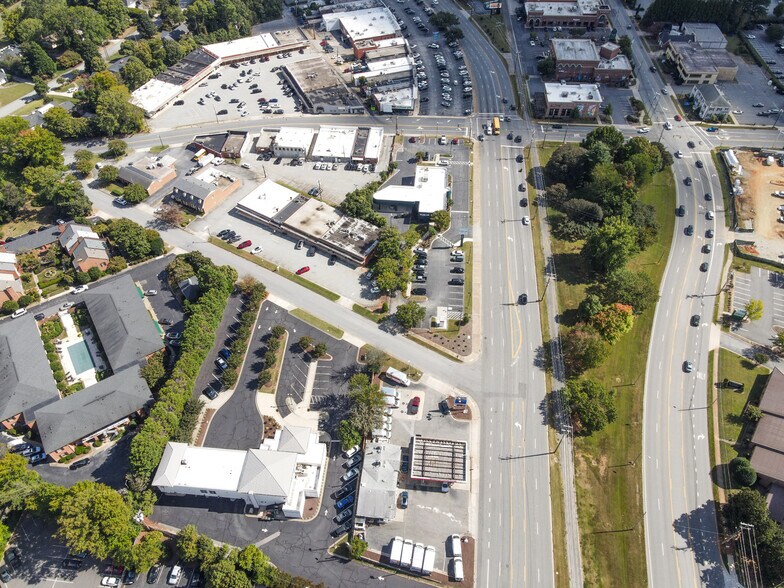 More Photos Of 1842 Banking St, Greensboro Office For Lease