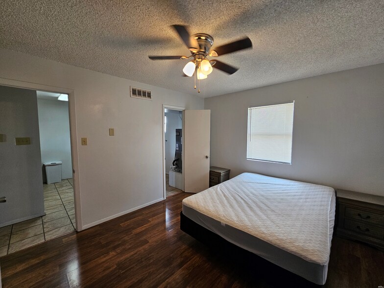 More Photos Of 708 N Fifth St, Carlsbad Apartments For Sale