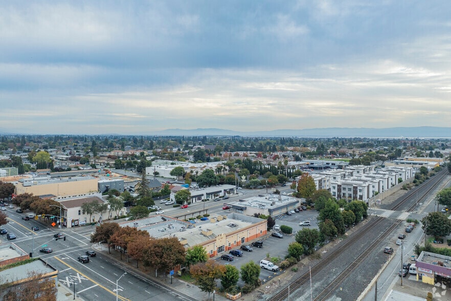 More Photos Of 37311 Fremont Blvd, Fremont Restaurant For Sale