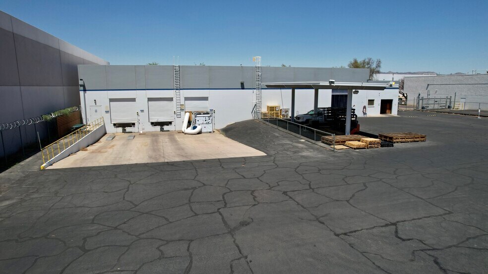 More Photos Of 201 S McKemy Ave, Chandler Warehouse For Lease