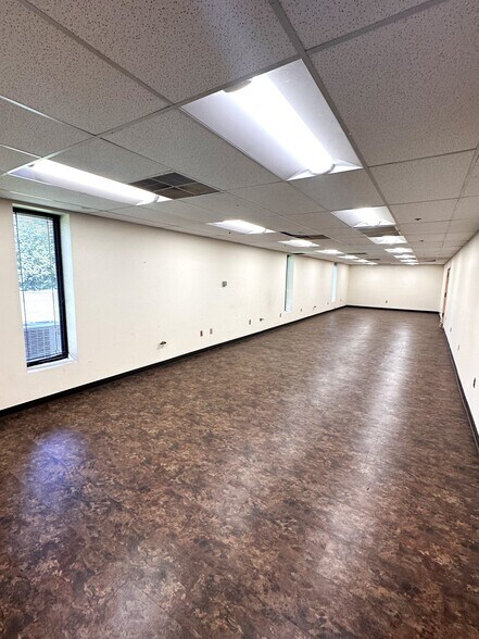 More Photos Of 160 Lincoln School Rd, Spartanburg Warehouse For Lease