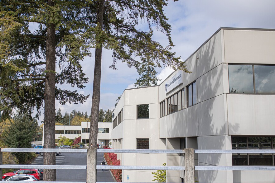 More Photos Of 1407 116th Ave NE, Bellevue Unknown For Lease