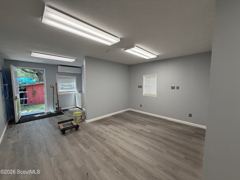 More Photos Of 201 Crispen Blvd, Brunswick Office For Sale