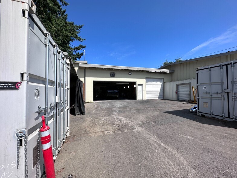 More Photos Of 16001 SE Mcloughlin Blvd, Milwaukie Auto Repair For Lease