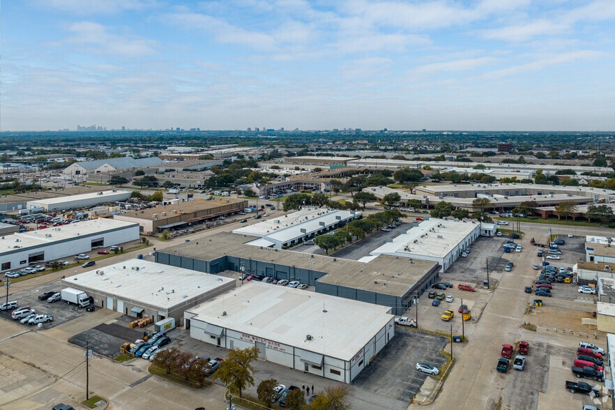 More Photos Of 10735 Metric Dr, Dallas Warehouse For Lease