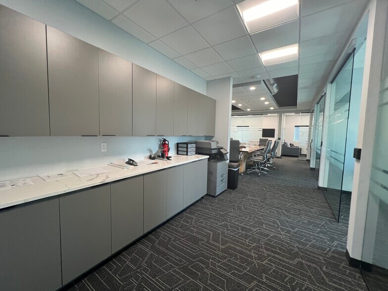 More Photos Of 445 N 2000 W, Springville Flex For Lease
