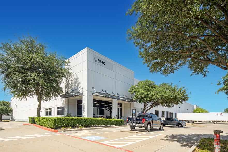 More Photos Of 3650 W Miller Rd, Garland Unknown For Lease