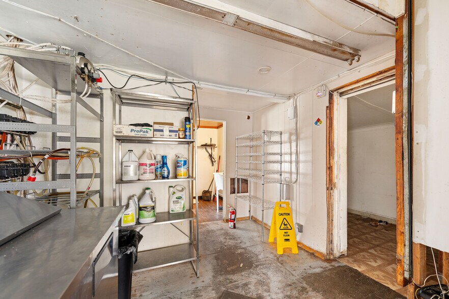 More Photos Of 1201 Bay Ave, Ocean Park Restaurant For Sale