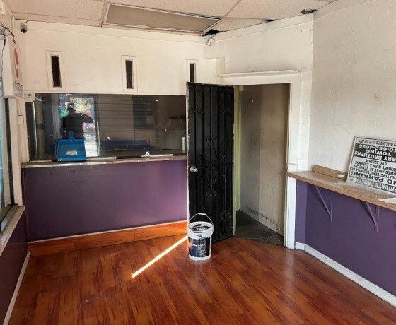 More Photos Of 1452-1462 7th St, Oakland Freestanding For Lease